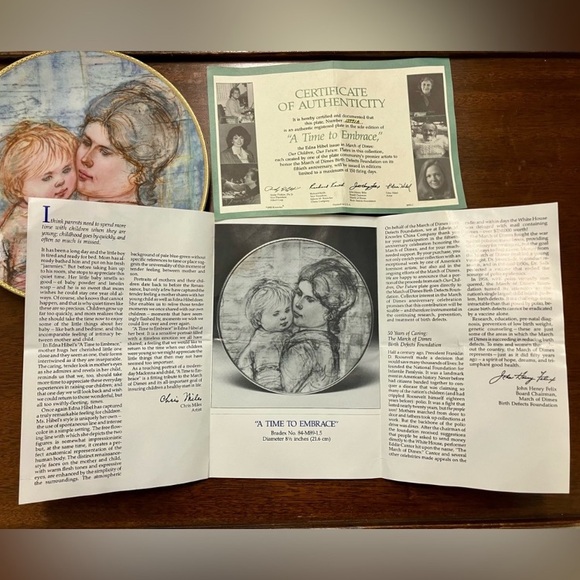 Collectible The Edna Hibel Decorative Plate “A Time to Embrace” 1990 - Picture 8 of 9